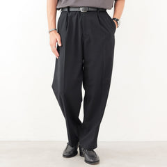 Minimal Tuck Pants