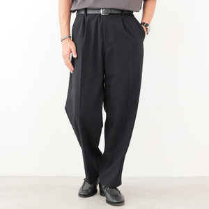 Minimal Tuck Pants